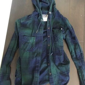 Garage flannel. Size small